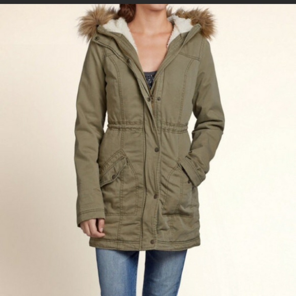 NEW! Hollister Sherpa Lined Parka